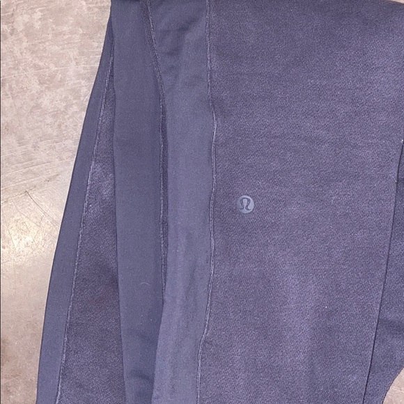 Lululemon women’s joggers! - Picture 2 of 7